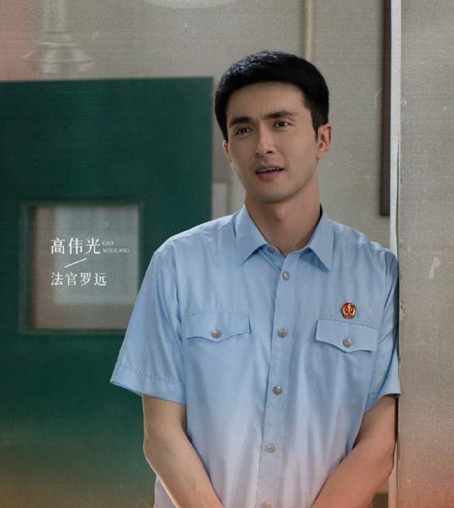 高伟光连发35条微博上热搜，吃什么喝什么都分享，太惯着粉丝了？