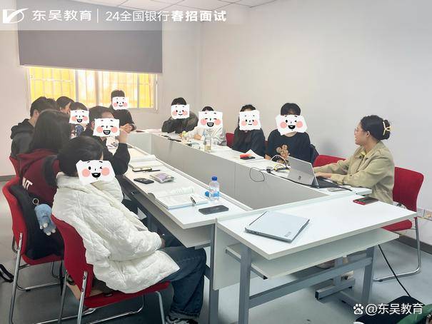 银行秋招柜员岗工资很低么