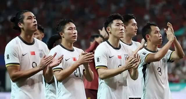 印尼国家队引进归化边锋，对中国男足构成挑战