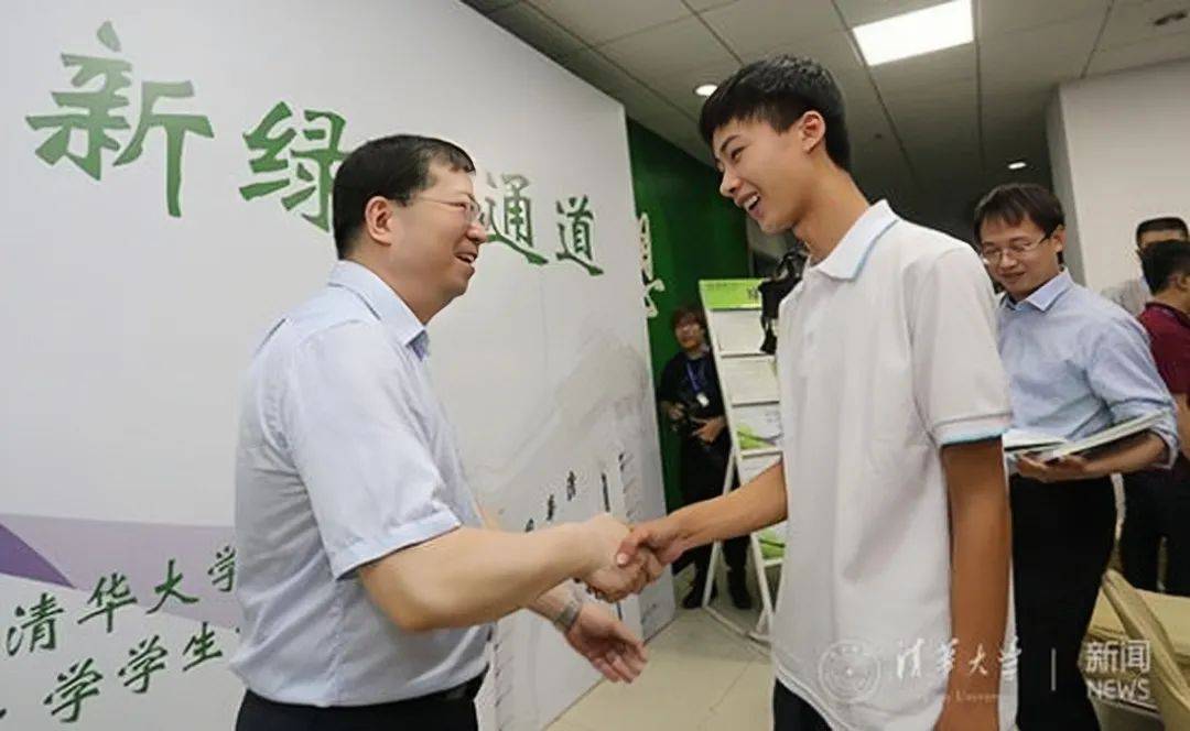国家奖学金提高至1万元！“你只管读书，剩下的交给国家！”