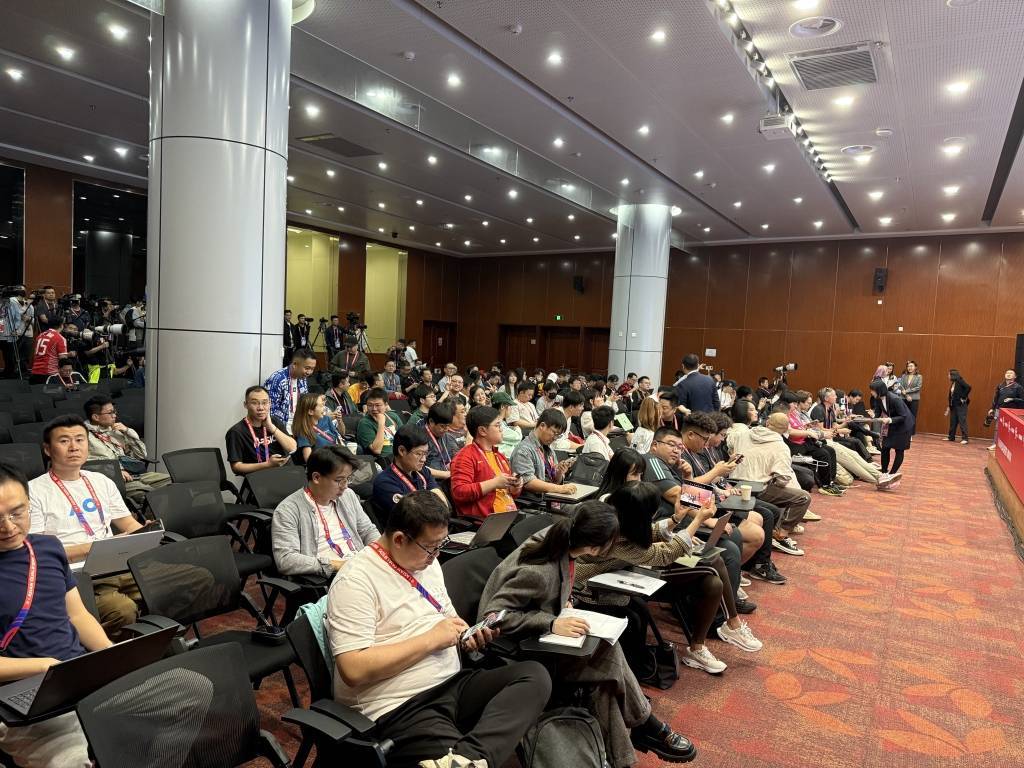 澳大利亚主帅波波维奇：和中国队比赛会很困难，目标赢下比赛