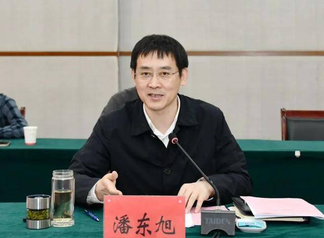潘东旭，辞去市长职务